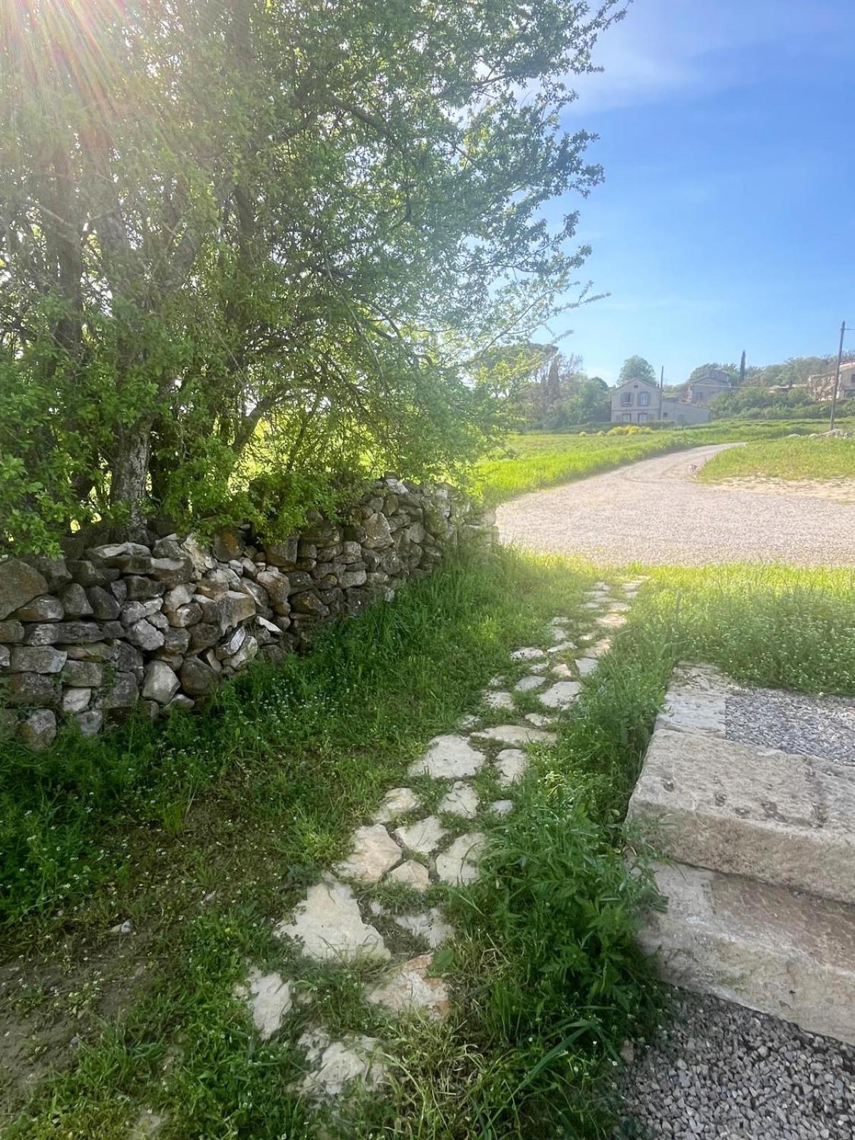 Вилла Le Petit Cabanon Provencal Ман Экстерьер фото