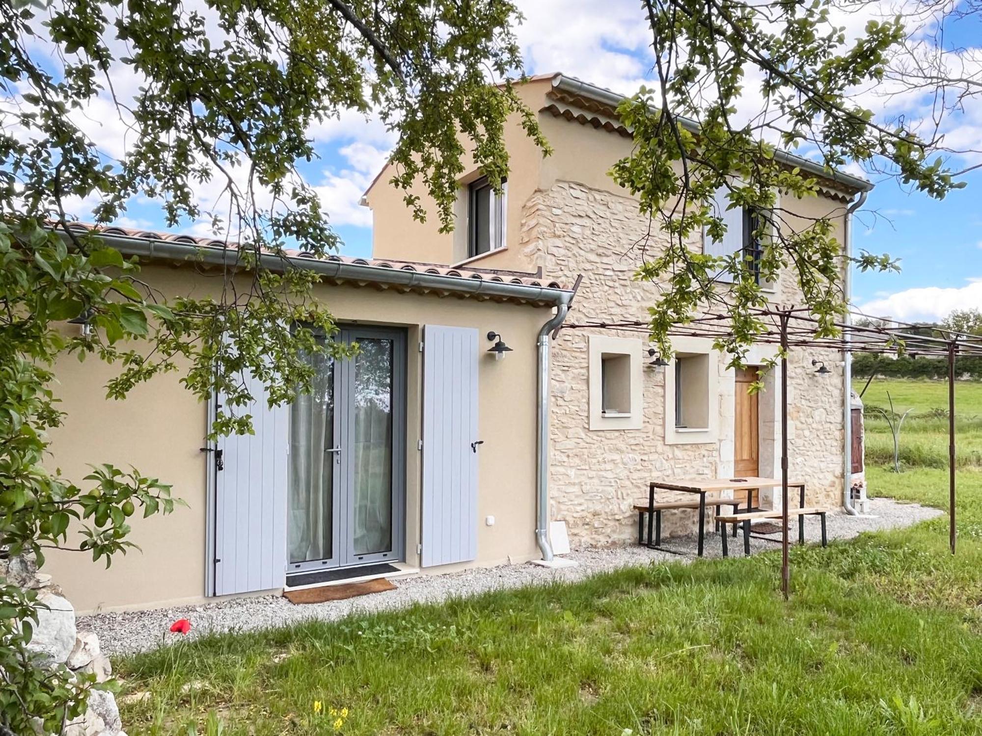 Вилла Le Petit Cabanon Provencal Ман Экстерьер фото
