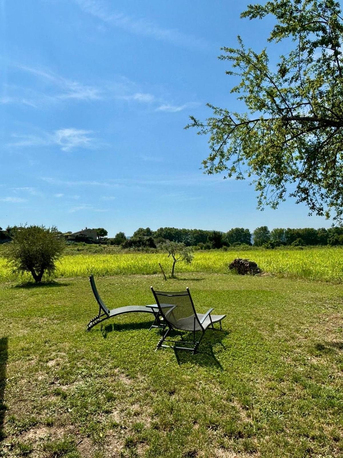 Вилла Le Petit Cabanon Provencal Ман Экстерьер фото
